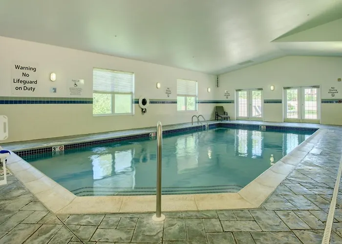 Comfort Inn & Suites Hadley - Amherst